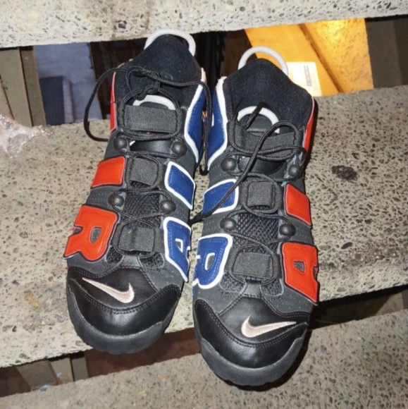 Nike U tempo 10 1/2 brand new worn twice - Picture 1 of 3